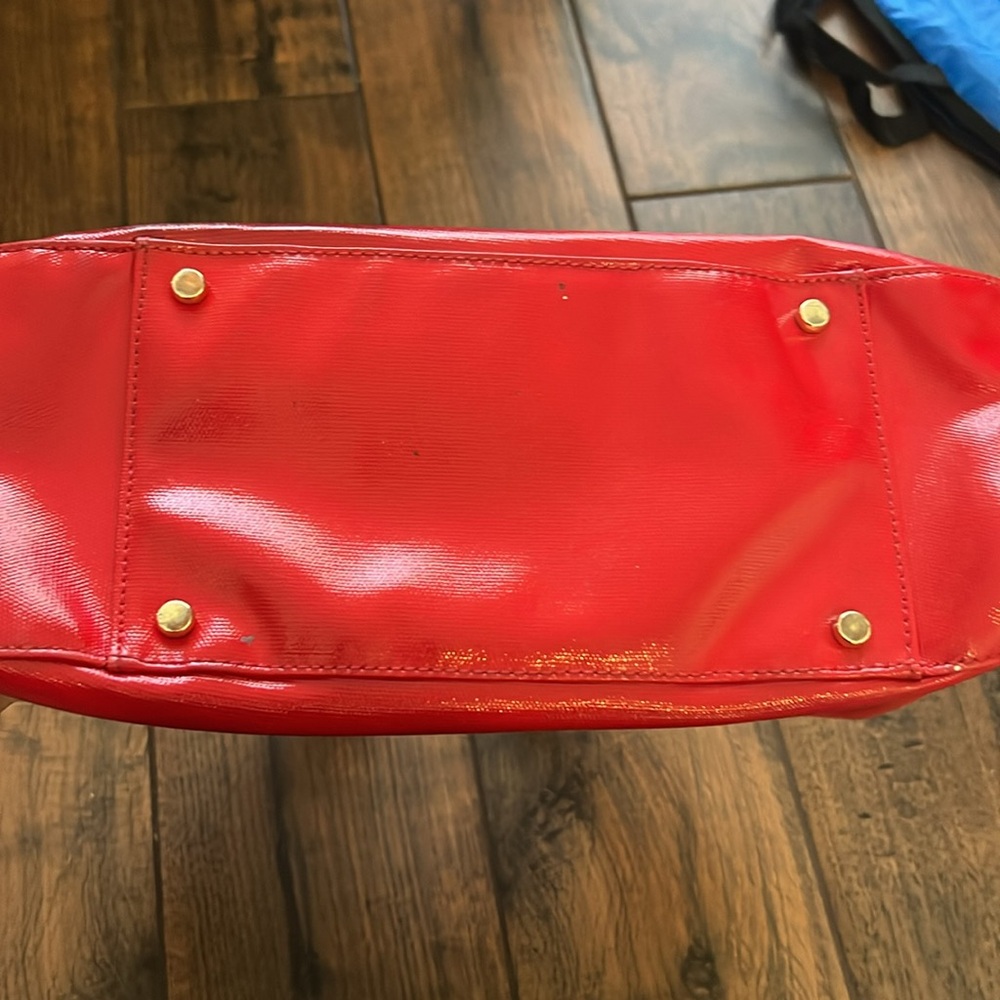 Red bag - Picture 5 of 6